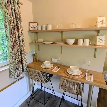 別荘 The Nest - Luxury Tiny Riverside Beneath A Medieval Chateau