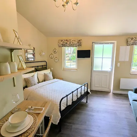 別荘 The Nest - Luxury Tiny Riverside Beneath A Medieval Chateau Jumilhac-le-Grand
