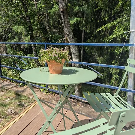 The Nest - Luxury Tiny Riverside Beneath A Medieval Chateau Jumilhac-le-Grand