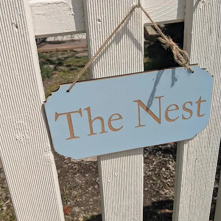 The Nest - Luxury Tiny Riverside Beneath A Medieval Chateau Jumilhac-le-Grand